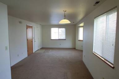 Main picture of 1920 NE Fairview Ave