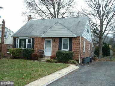 Main picture of 36 S Malin Rd