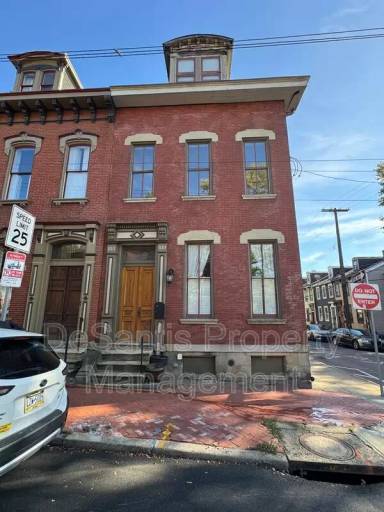 Main picture of 1339 W North Ave