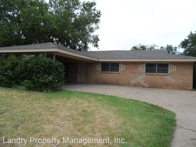 Main picture of 1204 Lynnwood Dr