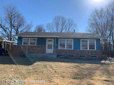 Main picture of 2409 W Savannah St