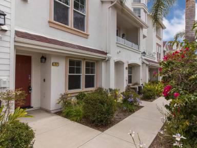 Main picture of 775 Harbor Cliff Way