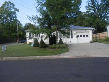 Main picture of 201 Ruby Ln