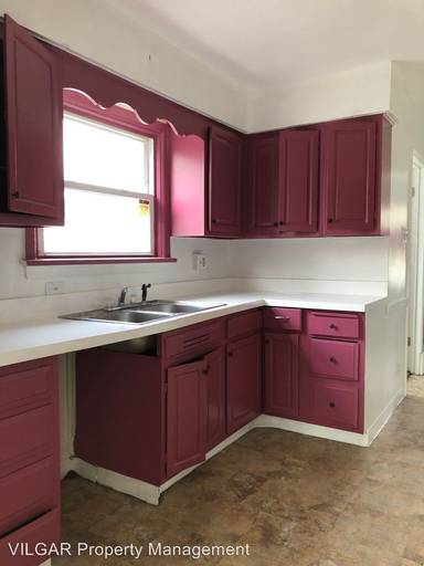 Main picture of 4680 Harrison St