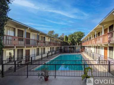Main picture of 3600 Carmona Ave