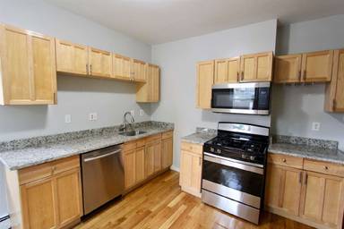 Main picture of 641 Beach St