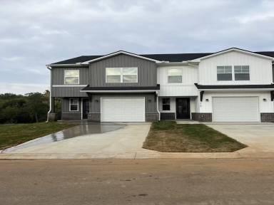 Main picture of 4056 Laughing Brook Way