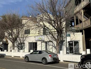 Main picture of 1450 W Webster Ave