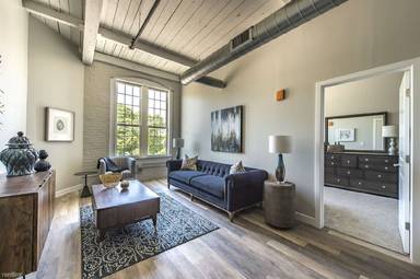 Main picture of 220 Woonasquatucket Ave