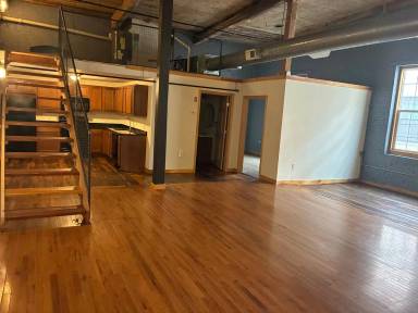 Main picture of 60 Dexter St