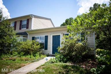 Main picture of 300 Standish Dr