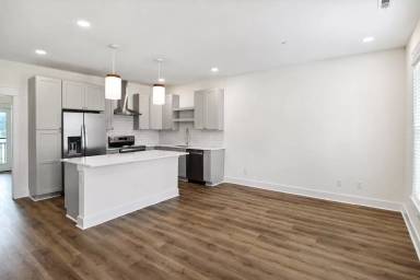 Main picture of 1334 Belfair St