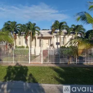 Main picture of 2955 SW 38th Ave
