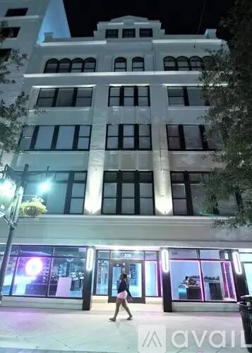 Main picture of 208 Clematis St