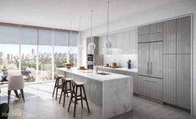 Main picture of 2300 N Lincoln Ave