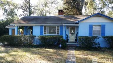 Main picture of 2043 NW 7th Ln
