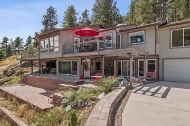 Main picture of 2990 Linden Dr