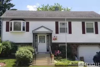 Main picture of 957 Grant St