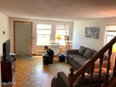 Main picture of 57 Murdock St