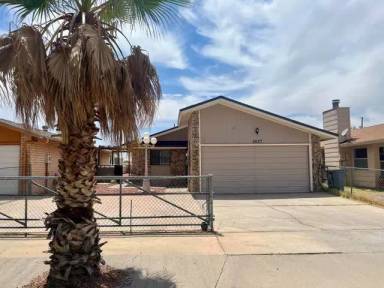 Main picture of 2637 Lake Victoria Dr