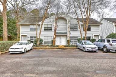 Main picture of 252 Howle Ave