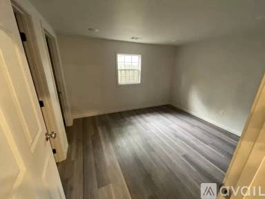 Main picture of 1405 N Church St