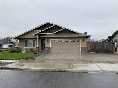 Main picture of 2703 SW Eastwood Ln