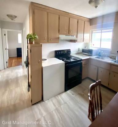 Main picture of 5 Waldemar Ave