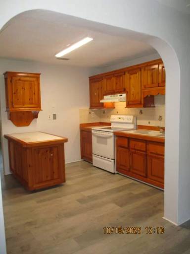 Main picture of 331 Clifton Ave