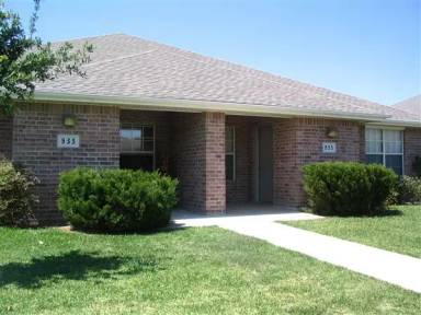 Main picture of 911 Sun Meadow St