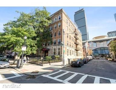 Main picture of 282 Newbury St