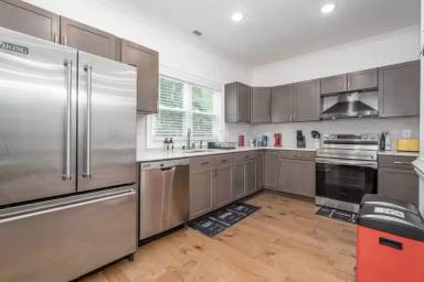 Main picture of 5037 Elizabeth Rd