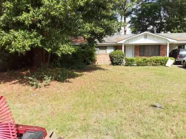 Main picture of 7108 Hialeah Cir