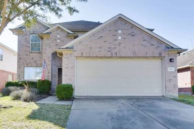 Main picture of 17911 Hollow Hill Ln