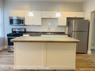 Main picture of 1190 E Whittier St