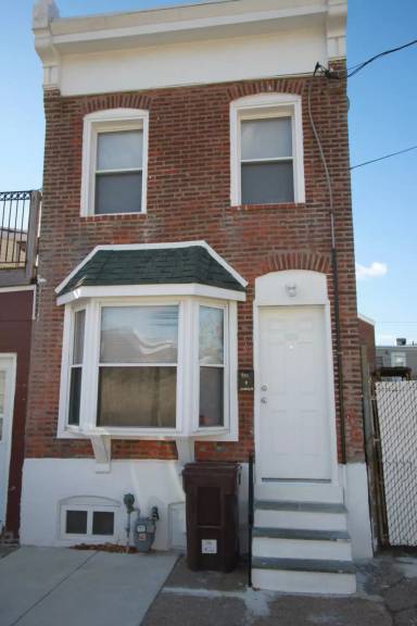 Main picture of 900 Chandler St