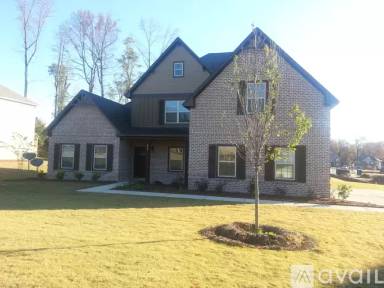 Main picture of 450 New Providence Way