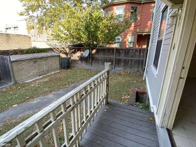 Main picture of 5 Wendell St