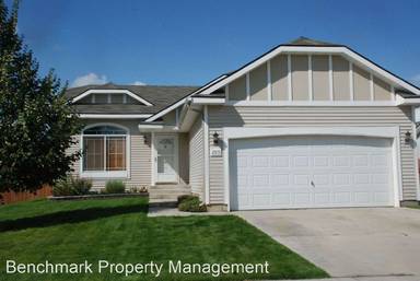 Main picture of 2915 W Elmwood Dr