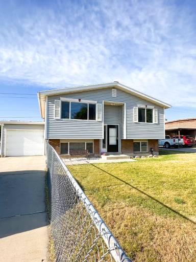 Main picture of 1545 W Barbara Cir