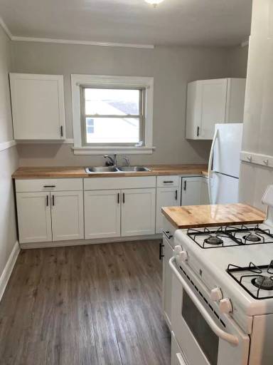 Main picture of 1939 Evansdale Ave