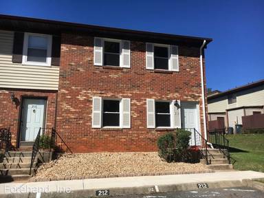 Main picture of 212 Fountain Dr