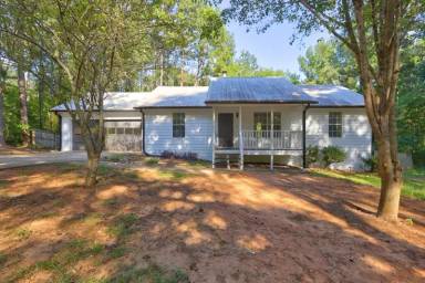 Main picture of 132 Southridge Dr