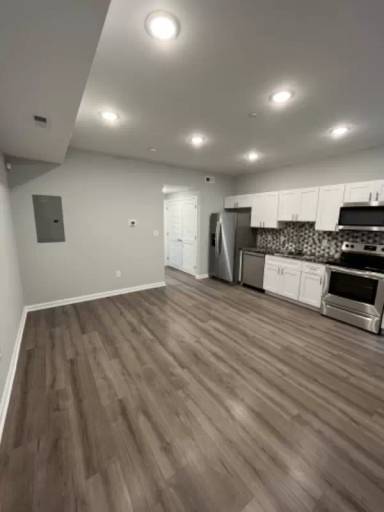 Main picture of 4107 W Girard Ave