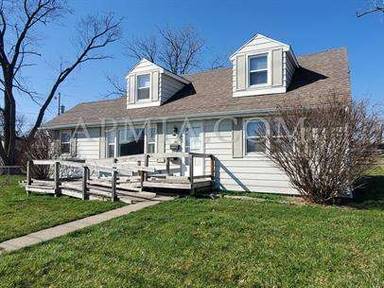 Main picture of 1960 1st Ave