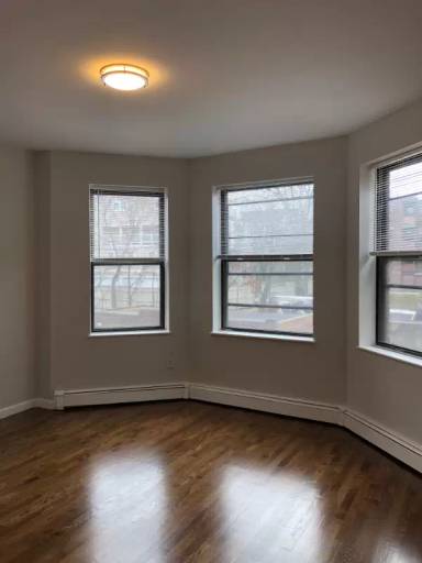 Main picture of 11 Stearns Rd