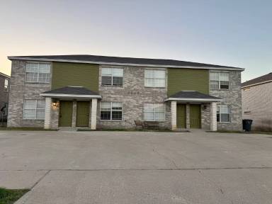 Main picture of 3207 Hereford Ln