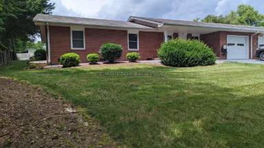 Main picture of 68 Brookside Dr