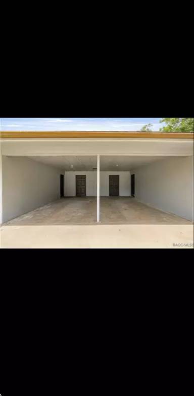 Main picture of 323 N Lochview Ter