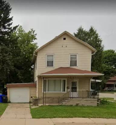 Main picture of 803 S Memorial Dr